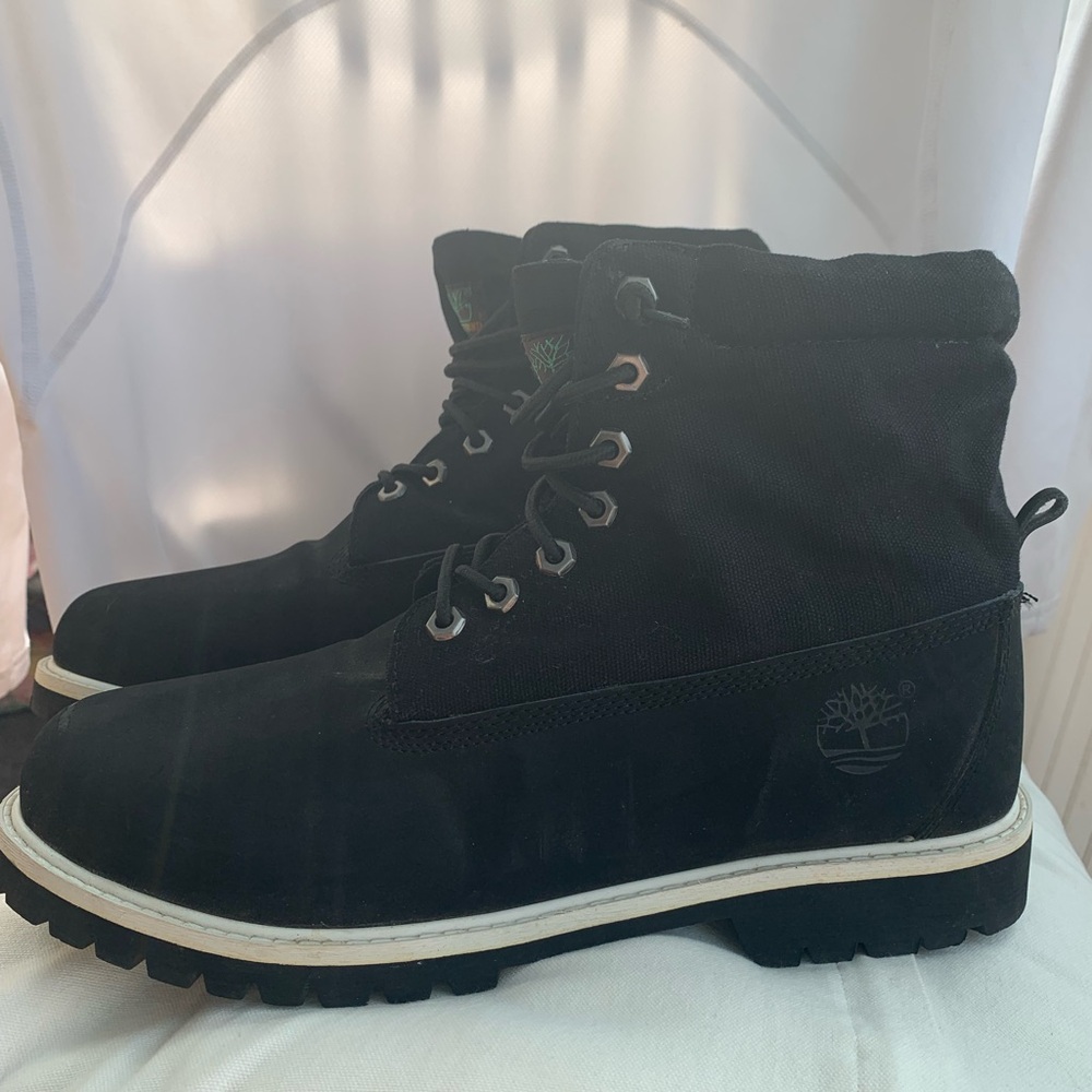Vintage Timberland All Black (12) Lace-Up Boots; bottom suede top half canvas - Picture 3 of 16